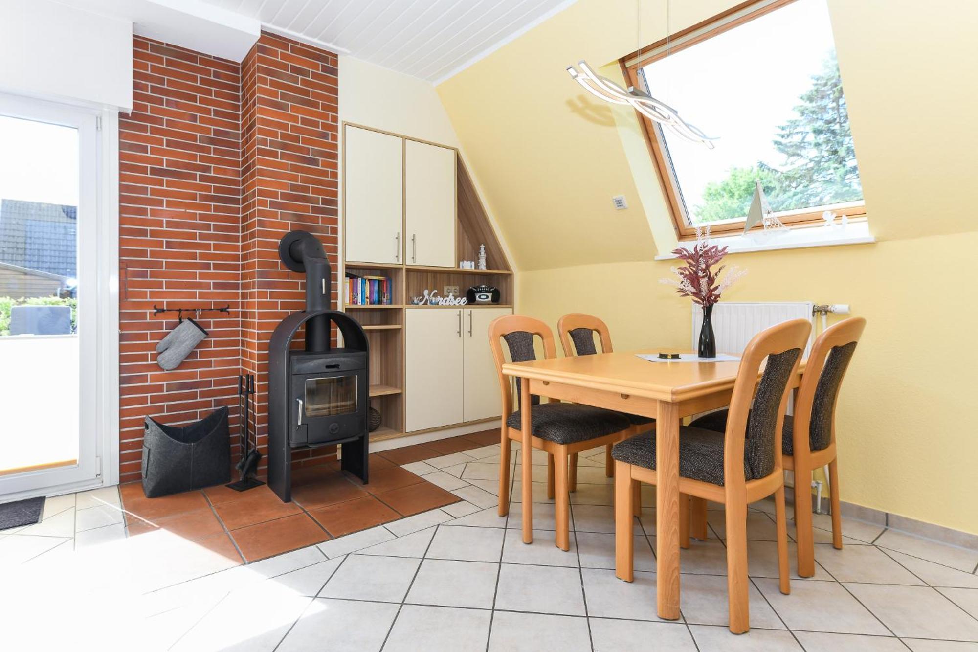 Ferienhaus Daniela Neuharlingersiel Luaran gambar